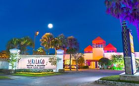 Seralago hotel y Suites Main Gate East